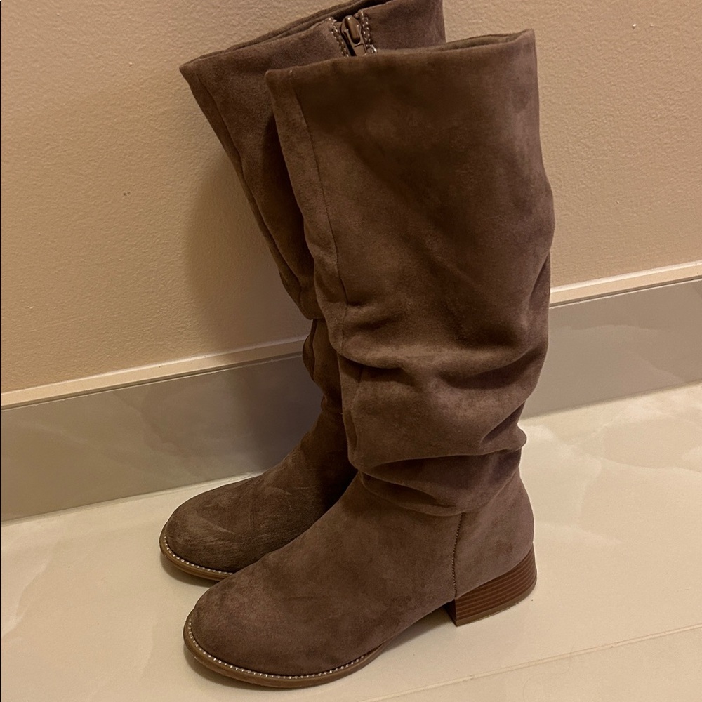 Girl’s Knee High Boots